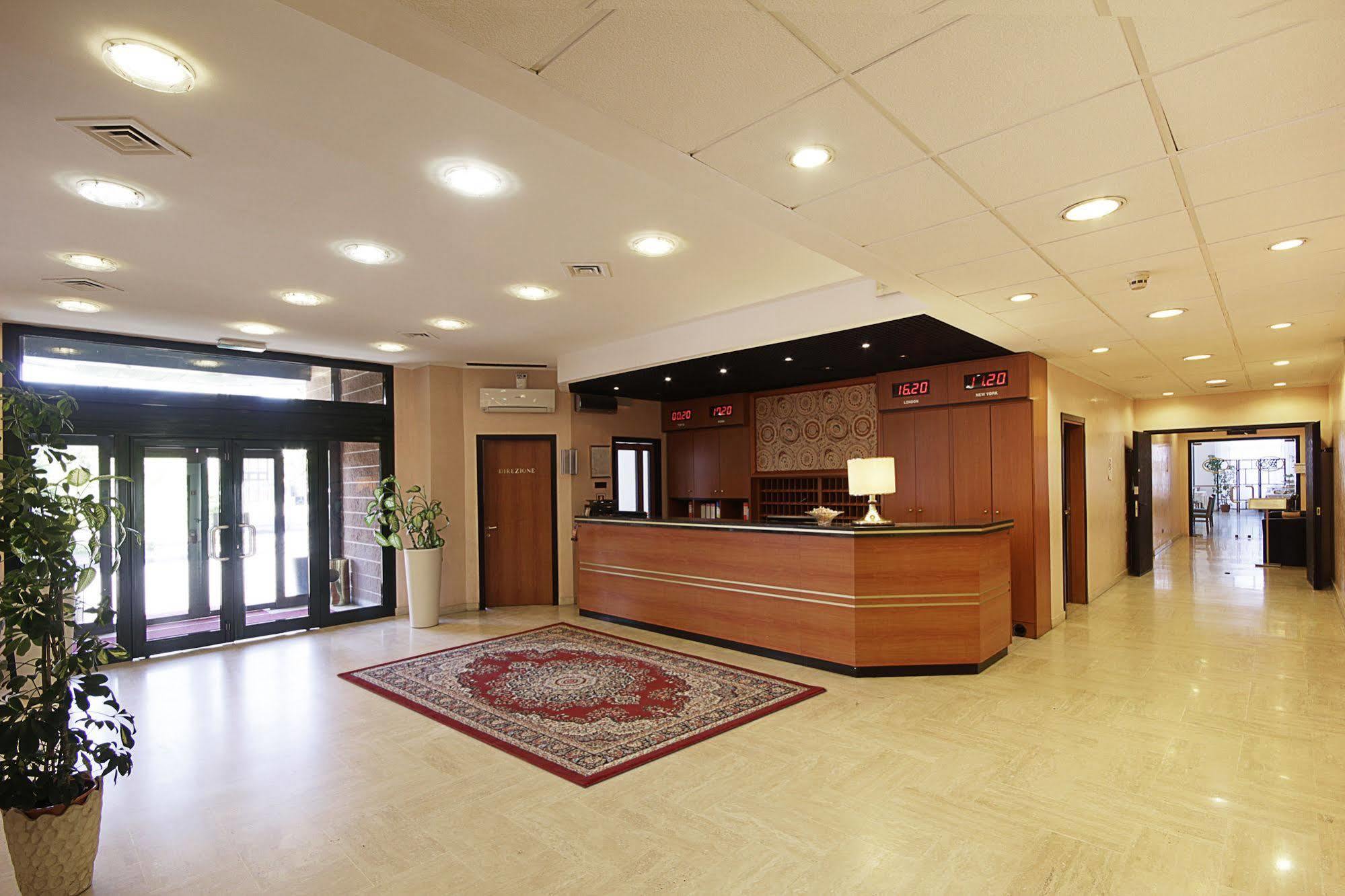 Hotel Executive Meeting & Events Udine Kültér fotó
